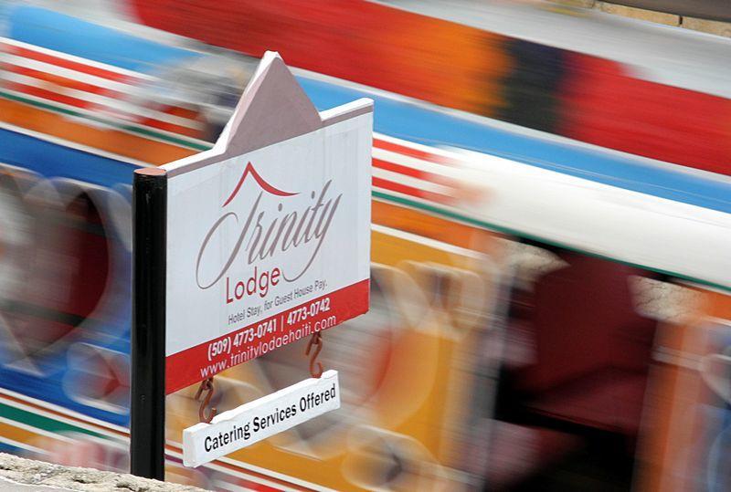 Trinity Lodge - Extended Stay Порт о Пренс Екстериор снимка